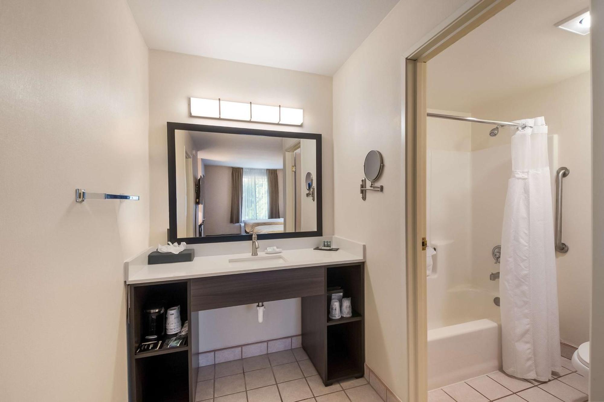 Surestay Plus Hotel By Best Western Seatac Airport מראה חיצוני תמונה