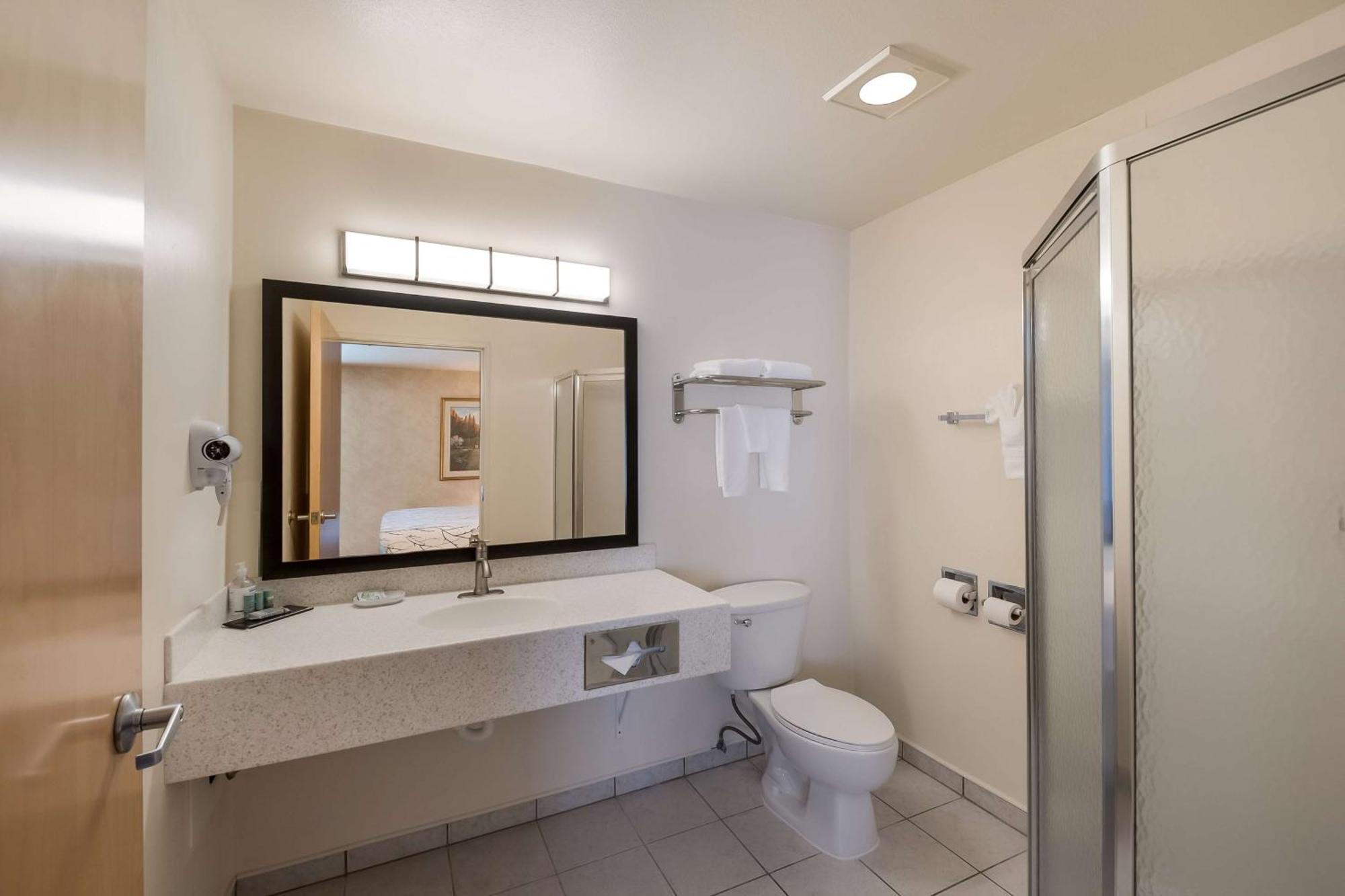 Surestay Plus Hotel By Best Western Seatac Airport מראה חיצוני תמונה