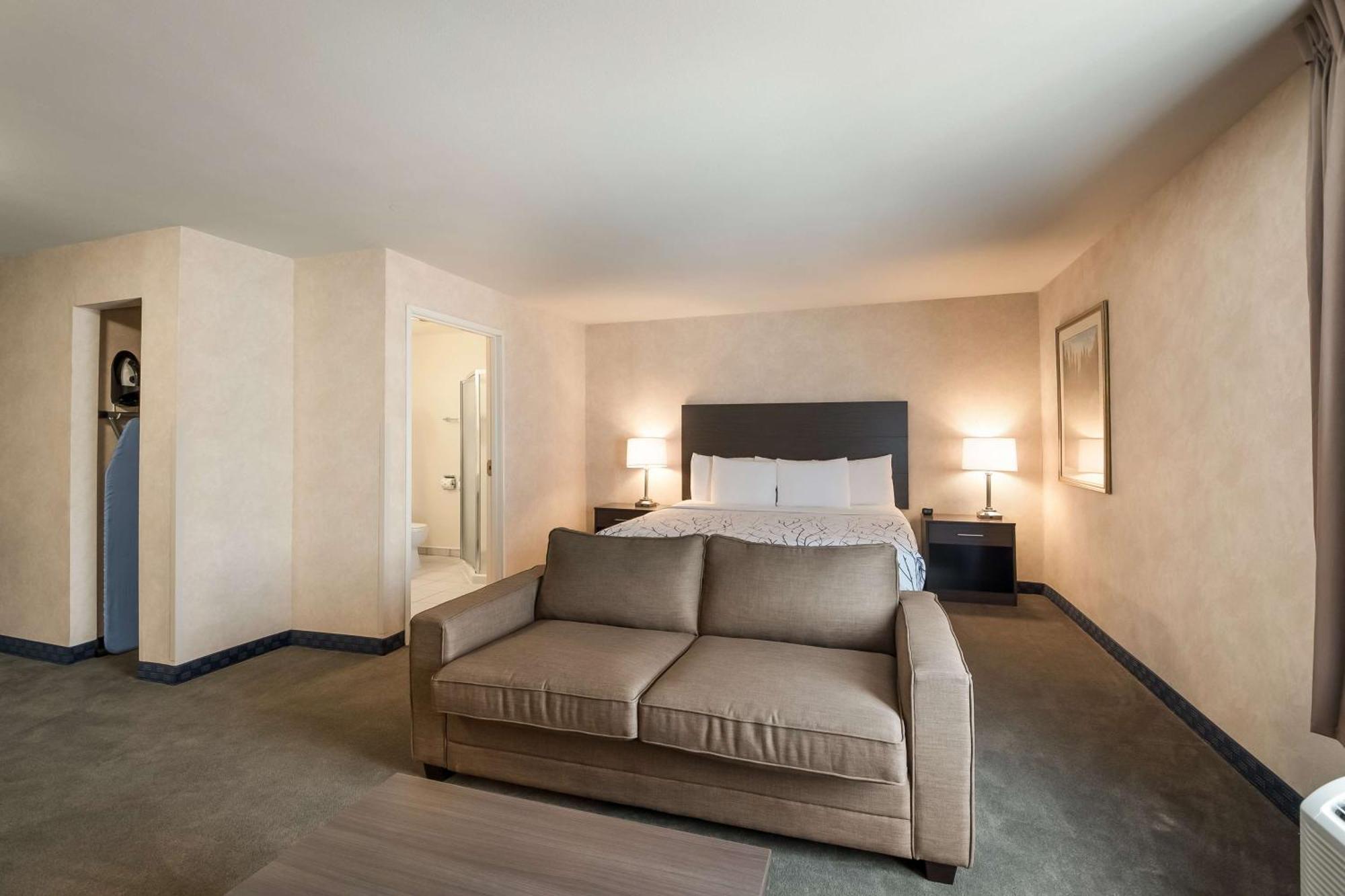 Surestay Plus Hotel By Best Western Seatac Airport מראה חיצוני תמונה