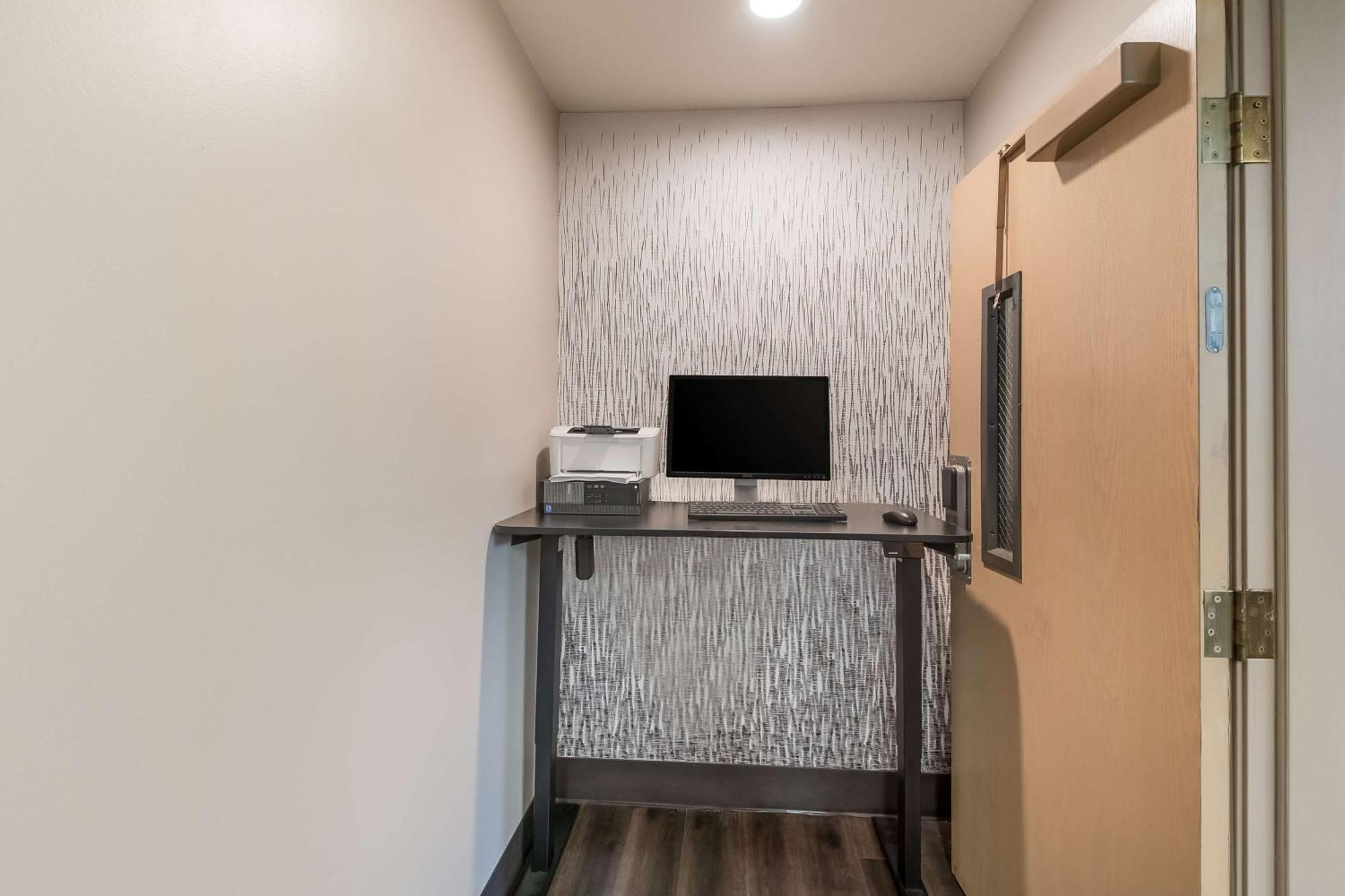 Surestay Plus Hotel By Best Western Seatac Airport מראה חיצוני תמונה
